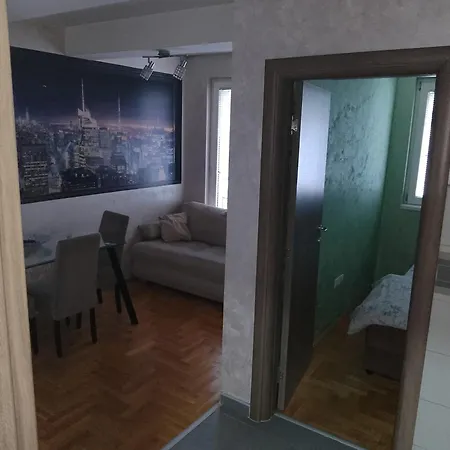 Kristina & Kriss 아파트 우지체